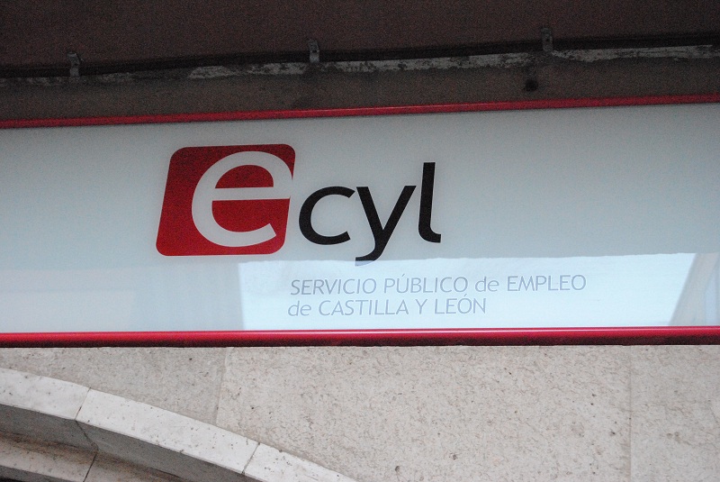 ECYL, Paro
