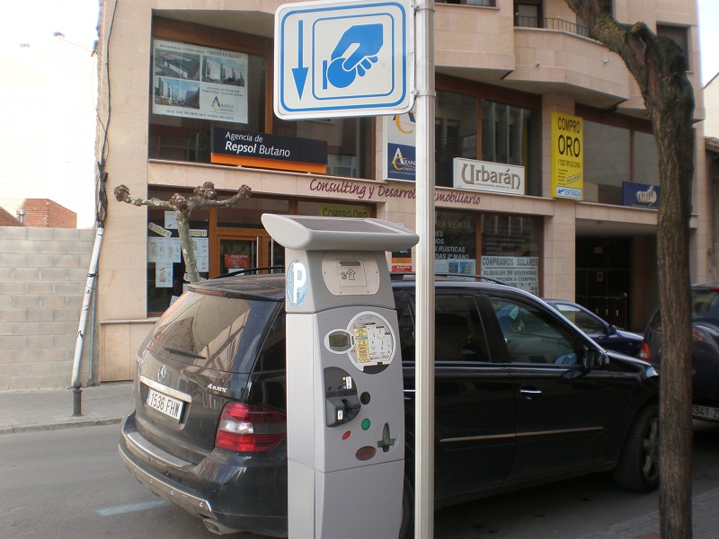 coches aparcamientos zona azul