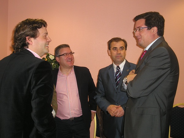 oscar lopez reunidos