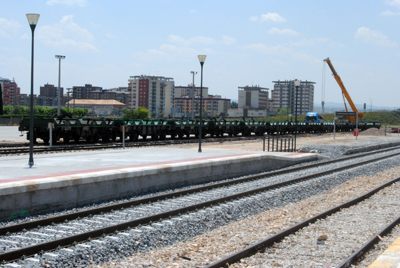 descarga tren bobinero (2)