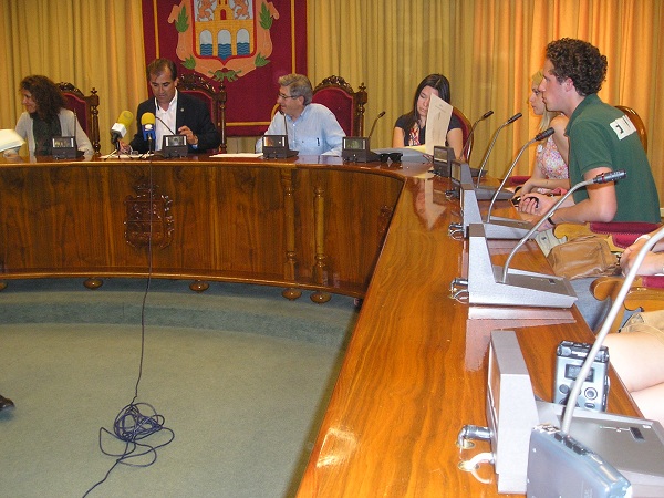 jovenes rotary club visitan aranda (3)