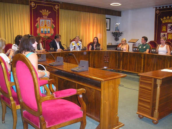 jovenes rotary club visitan aranda (5)