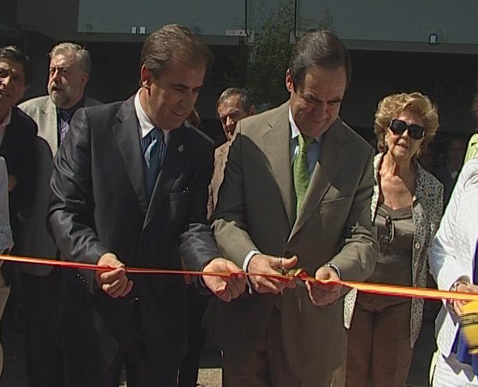 inauguracion fiduero 2010 corte cinta jose bono luis briones