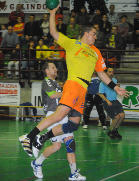 artepref grupo pinta torrelavega balonmano javi gutierrez